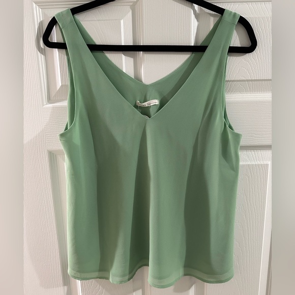 Green Sleeveless Crop Women's Top - Picture 1 of 3